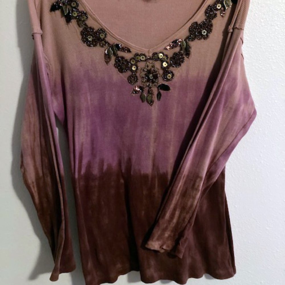 Beaded ombre long-sleeved top